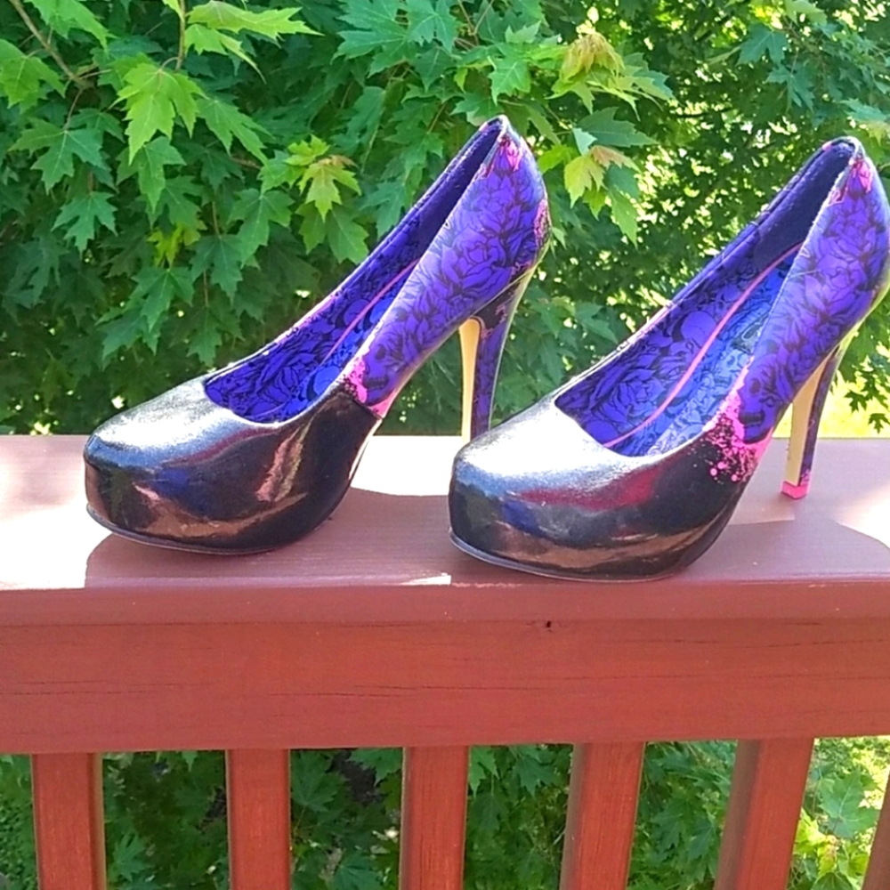 Iron Fist Black with Purple Skulls